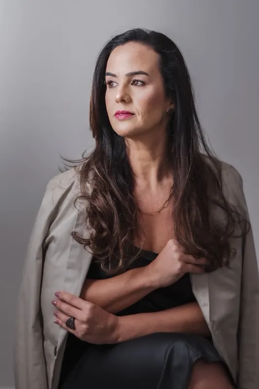 Iza Pessanha